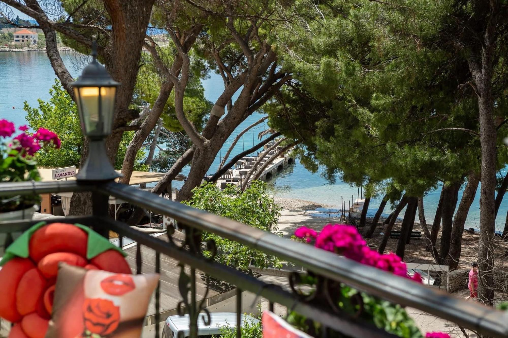 Beachfront Apartment Romilda Makarska Exteriör bild